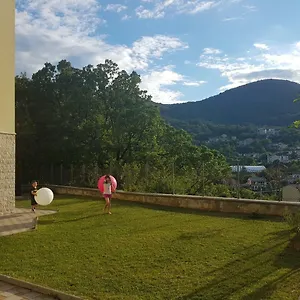  Apartment Markisa